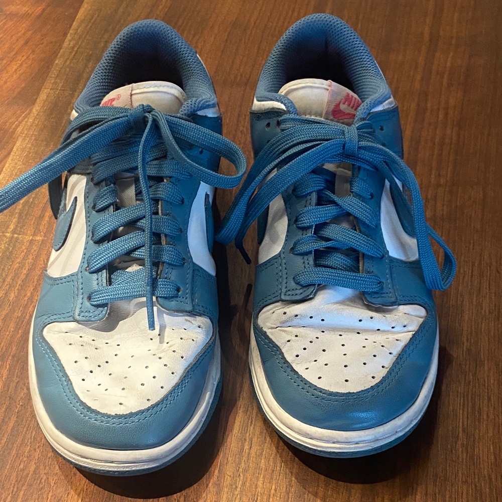 Nike Womens Tennis Shoes